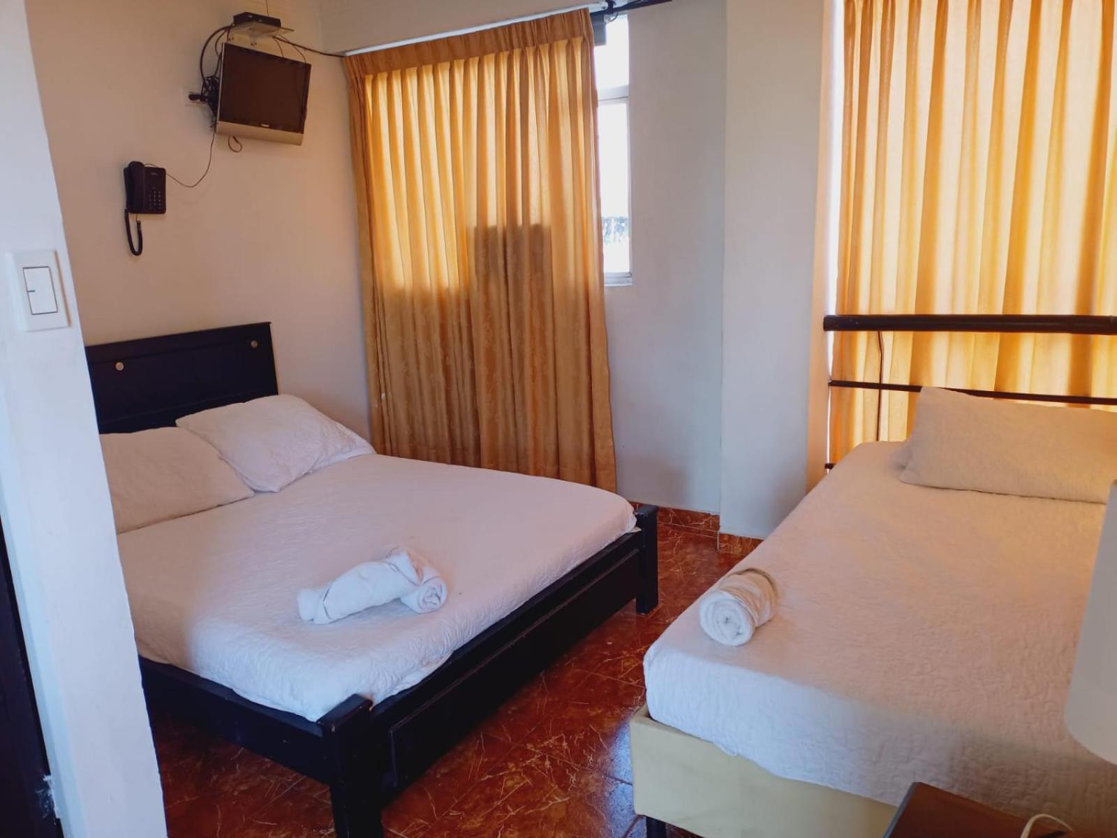 Hotel West California Puerto Espejo ภายนอก รูปภาพ